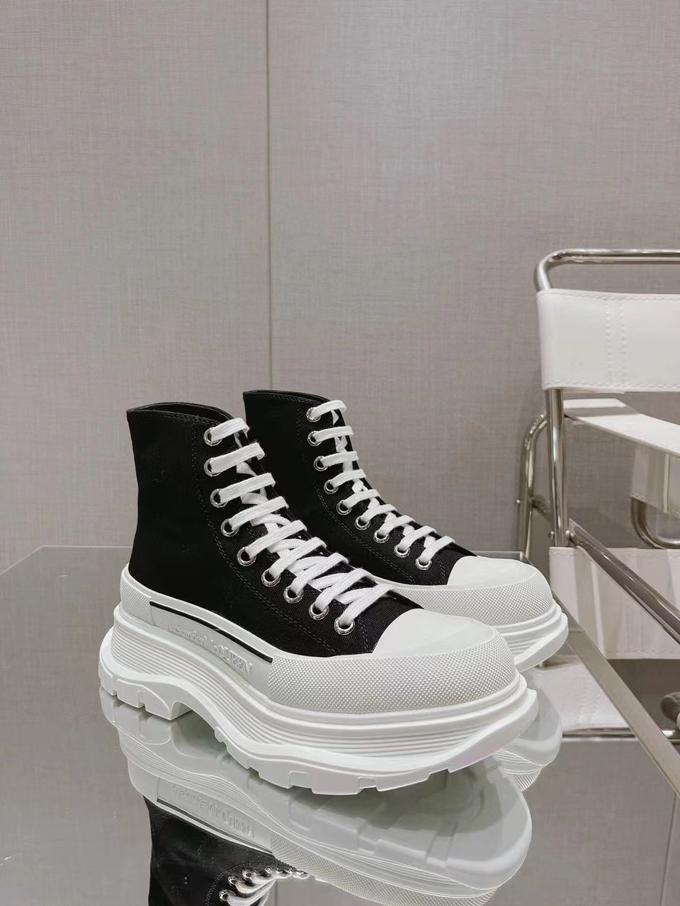 Alexander McQueen Sneakers