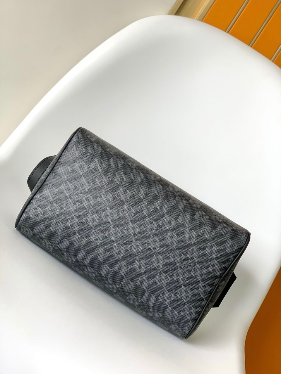 LV Pouch