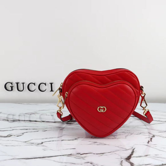 Gucci Interlocking G Mini Heart Shoulder Bag