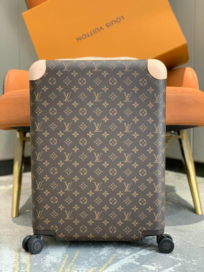 Louis Vuitton Monogram luggage 50